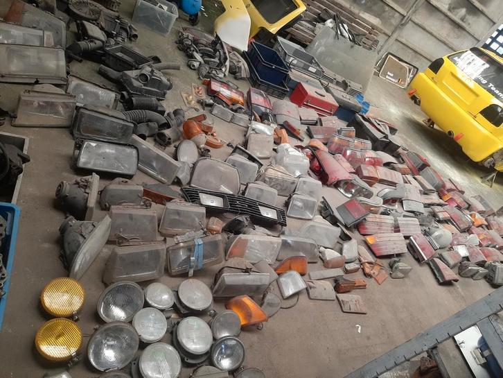Diverse en vele verlichting van oudere merken, Auto-onderdelen, Verlichting, Audi, Citroën, Daihatsu, Fiat, Honda, Nissan, Opel