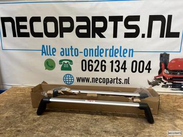 MERCEDES B KLASSE DAKDRAGER ORGINEEL A2468900093 beschikbaar voor biedingen