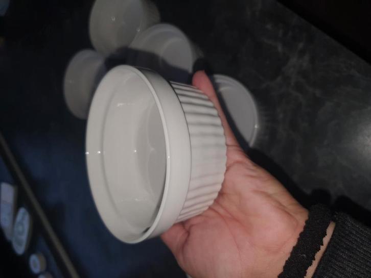 8 stuks witte Crème brulé schaaltjes, Huis en Inrichting, Keuken | Tupperware, Zo goed als nieuw, Schaal, Wit, Crème, Ophalen