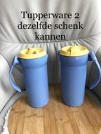 Tupperware 2 dezelfde schenk kannen blauw/geel ., Huis en Inrichting, Keuken | Tupperware, Beker of Kan, Zo goed als nieuw, Blauw