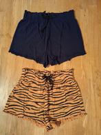 Set Shortjes Zwart + tijgerprint, Kinderen en Baby's, Kinderkleding | Maat 98, Meisje, Gebruikt, Broek, Hema