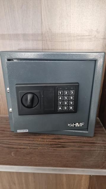 Petit coffre-fort de sécurité avec code numérique et clé, Enlèvement, Utilisé, Fer