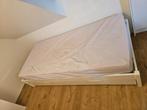 Houten bed 90x200 mét onderschuif en 2 lattenbodems, Huis en Inrichting, Slaapkamer | Bedden, Ophalen, 90 cm, Eenpersoons, Zo goed als nieuw