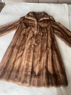 Pelsmantel Nerts - volledige vellen - versierde voering, Kleding | Dames, Ophalen, Zo goed als nieuw