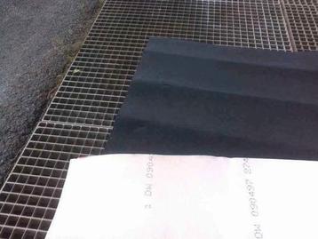 Zwarte zetel stof (NIEUW )
1,8 op 2 meter
Ideaal voor knutse beschikbaar voor biedingen