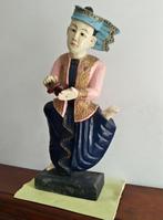 Statues  sujets asiatiques sur socle, Collections, Utilisé, Enlèvement ou Envoi