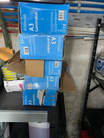 7 Plastifieuse A3 et A4 non testée  Prise anglaise beschikbaar voor biedingen