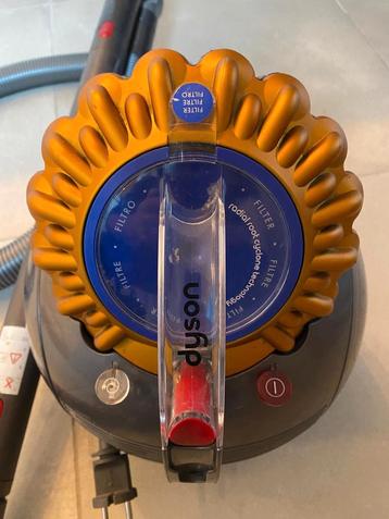 Dyson cinetic big ball multifloor 2 stofzuiger  beschikbaar voor biedingen