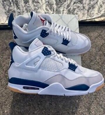NIEUW/DEADSTOCK Jordan 4 SB Navy / White  beschikbaar voor biedingen