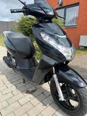 Peugeot kisbee klasse A-scooter beschikbaar voor biedingen