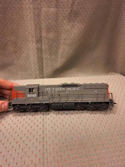 Modeltrein loc 3945 *GOEDKOOP*, Hobby en Vrije tijd, Modeltreinen | H0, Zo goed als nieuw, Locomotief, Ophalen of Verzenden