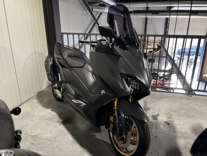 Yamaha TMAX TECH MAX 2021, Motoren, Motoren | Yamaha, Bedrijf, Scooter, 12 t/m 35 kW, 2 cilinders, Ophalen