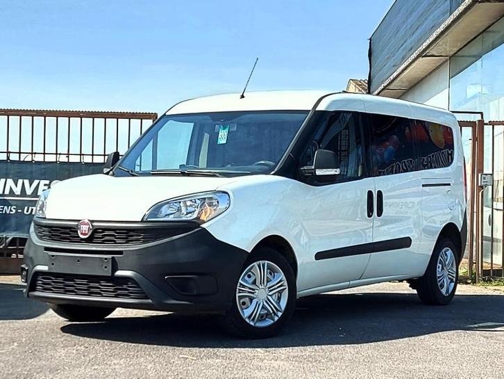Fiat Doblo Maxi ** Benzine ** 2018 ** 39000km ** 7851+BTW **, Auto's, Bestelwagens en Lichte vracht, Bedrijf, Te koop, ABS, Airbags