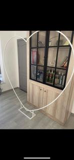 Arche en forme de cœur décorative – idéale pour mariages, Hobby en Vrije tijd, Feestartikelen, Ophalen, Zo goed als nieuw