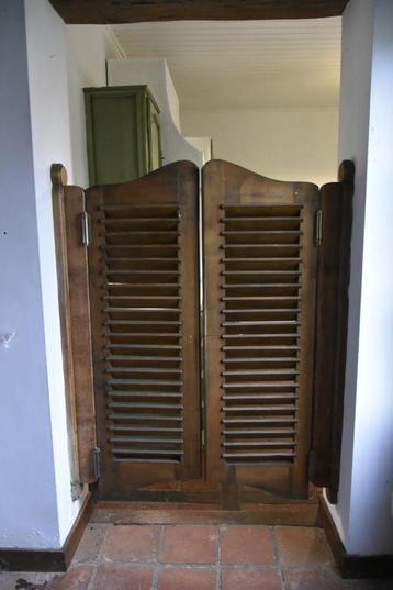 Draaideuren Western/Saloon beschikbaar voor biedingen