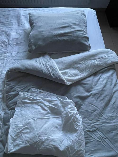 Complete 1-persoons beddengoedset, Huis en Inrichting, Slaapkamer | Beddengoed, Zo goed als nieuw, Dekbedovertrek, Eenpersoons