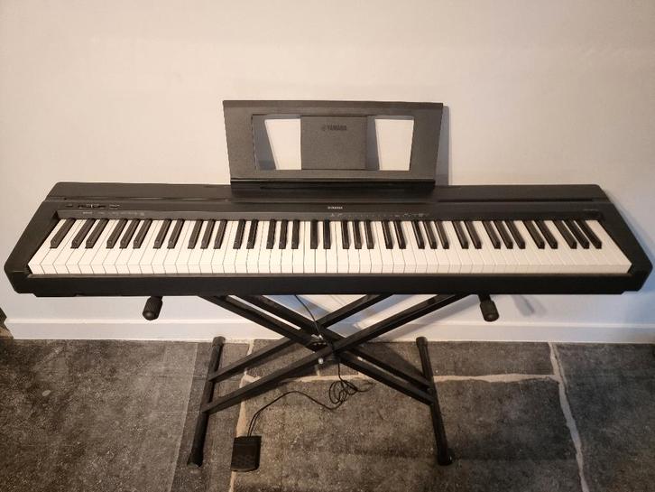 accessoires yamaha p45 +, Musique & Instruments, Claviers, Comme neuf, 88 touches, Yamaha, Sensitif, Avec pied, Connexion MIDI