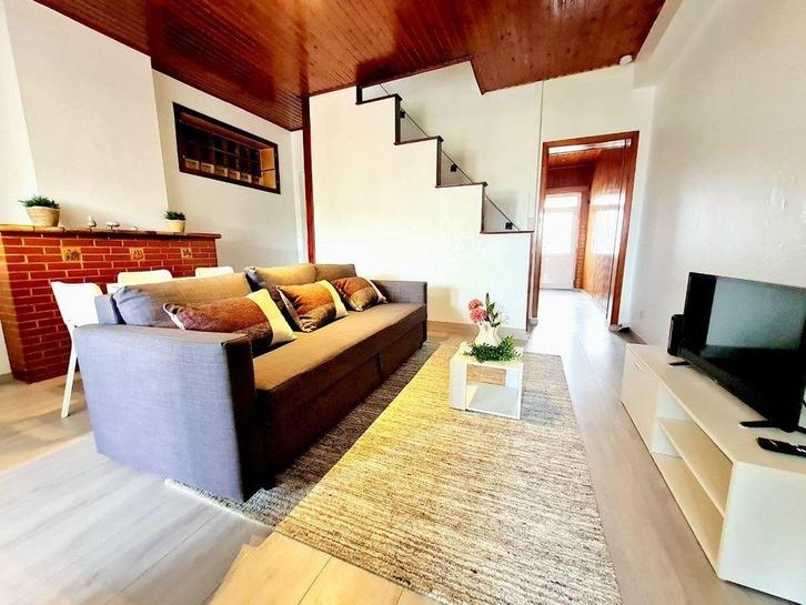 Chambres dans une maison en Colocation 6000 CHARLEROI, Immo, Huizen te huur, Charleroi, (Studenten)kamer, Direct bij eigenaar