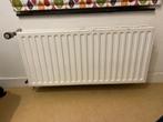 2 radiateurs blancs avec vannes pour 20€, Bricolage & Construction, Chauffage & Radiateurs, Enlèvement, Utilisé, Radiateur, 30 à 80 cm