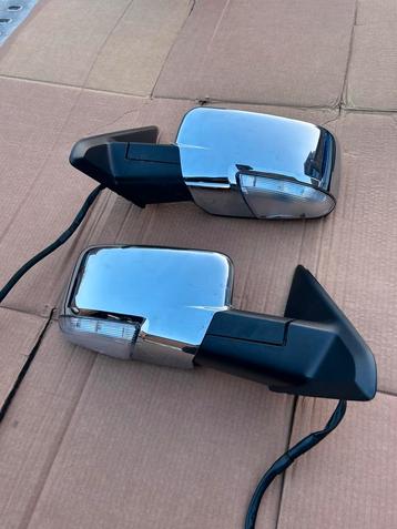 Paire de rétroviseur chrome dodge ram 2009-2013  beschikbaar voor biedingen