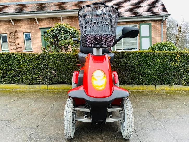 Voiturtte électrique 4 roues TROPHY 6 - Scootmobiel PMR, Divers, Chaises roulantes, Comme neuf, Fauteuil roulant électrique, Pliant