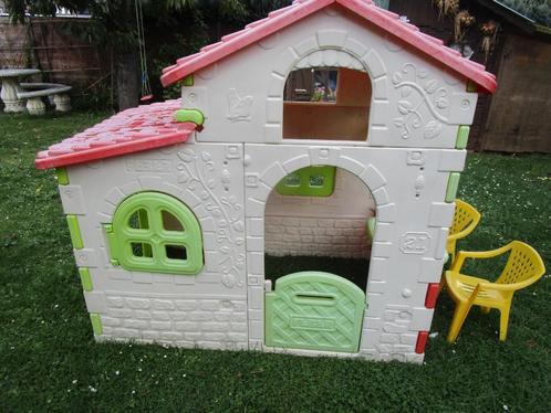 groot speelhuis 'Feber' + 2 stoeltjes, Kinderen en Baby's, Speelgoed | Buiten | Speelhuisjes, Gebruikt, Kunststof, Ophalen of Verzenden