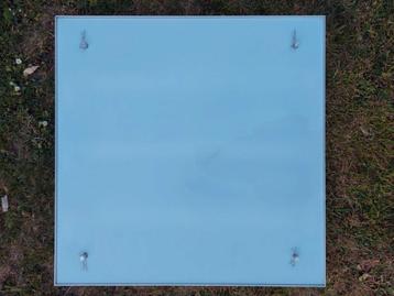 TL- verlichting (48x48) voor aan de muur of het plafond beschikbaar voor biedingen