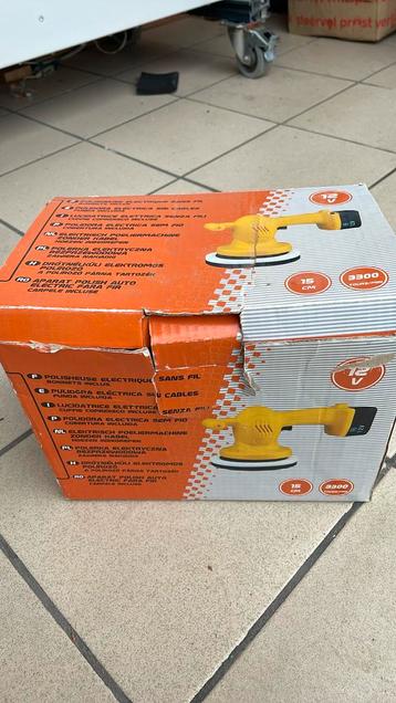 Boenmachine, nog nooit gebruikt, werkt nog perfect beschikbaar voor biedingen