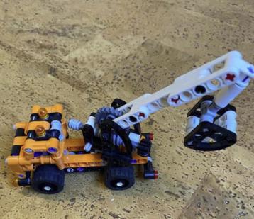 LEGO Technic Hoogwerker - 42088 beschikbaar voor biedingen