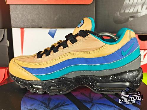 Nike Air Max 95 'Praline/Mega Blue' EU43 2017, Kleding | Heren, Schoenen, Gedragen, Sneakers, Bruin, Ophalen of Verzenden