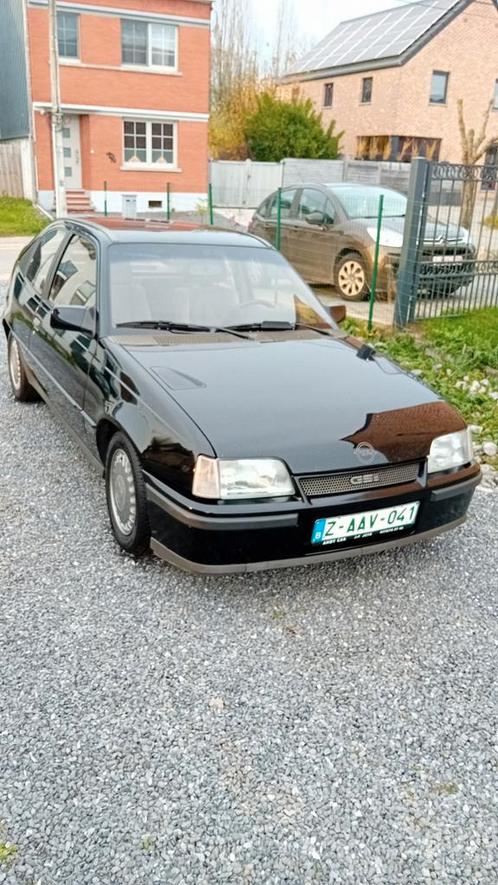 Opel kadett 1.8 gsi 115ch tres rare, Auto's, Opel, Bedrijf, Te koop, Kadett, Benzine, Coupé, 3 deurs, Handgeschakeld, Zwart, Grijs