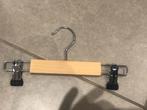 70 Houten  broek kapstokken, Maison & Meubles, Accessoires pour la Maison | Portemanteaux, Moins de 100 cm, Comme neuf, Enlèvement