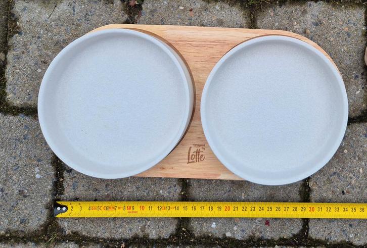 Lotte Dinerset Lojs design voederbakje kat, Dieren en Toebehoren, Katten-accessoires, Nieuw, Ophalen of Verzenden