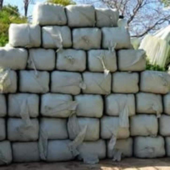 kleine balen voordroog hooi, Dieren en Toebehoren, Dierenvoeding, Ophalen of Verzenden