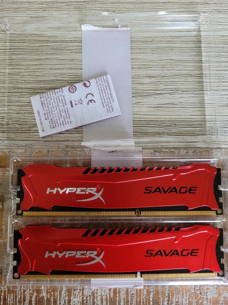Kit RAM DDR3 HyperX Savage 8Go (2x4Go) 1600MHz CL9 – Rouge, Informatique & Logiciels, Mémoire RAM, DDR3, Enlèvement