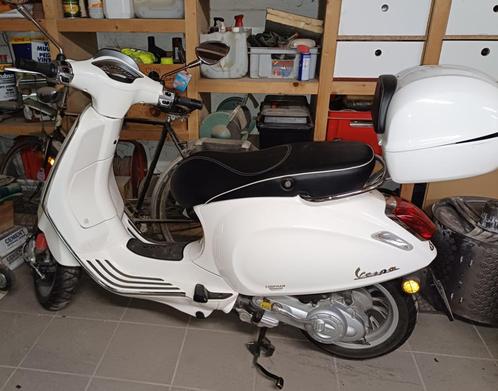 bromfiets Vespa 50 cc Sprint, Fietsen en Brommers, Brommers | Overige merken, Zo goed als nieuw, Klasse B (45 km/u), Ophalen