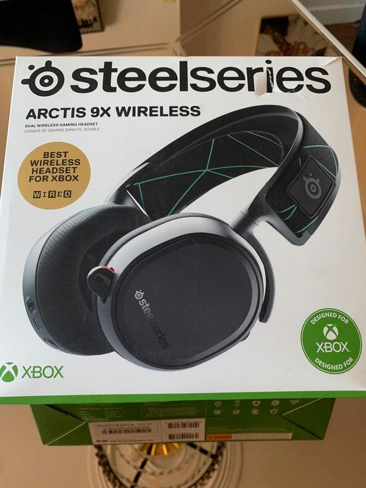 Arctis 9X wireless headset Xbox, Games en Spelcomputers, Spelcomputers | Xbox | Accessoires, Zo goed als nieuw, Xbox One, Ophalen