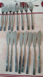 Couverts à poissons,8 fourchettes et 8 couteaux ,vintage., Enlèvement