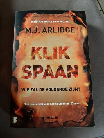 10% korting bij aankoop van 5 boeken/romans/puzzels 