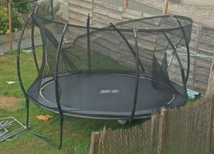 Trampoline net en palen stuk, Kinderen en Baby's, Ophalen