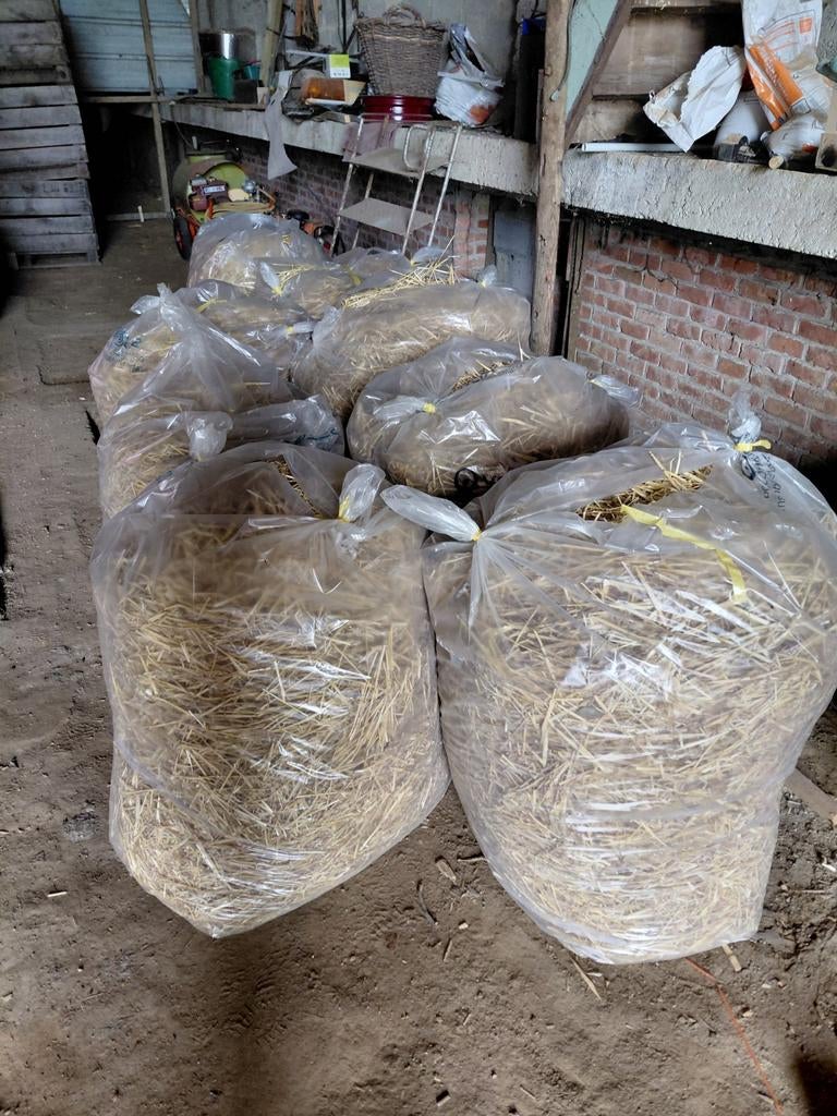 Droog stro, voor kippen, konijnen en andere dieren, Ophalen