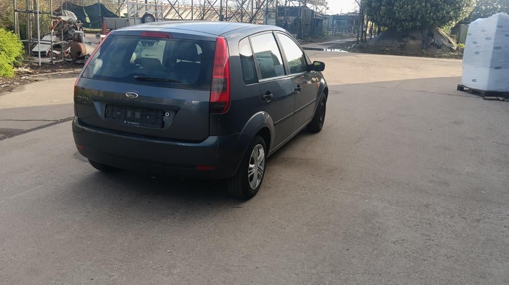 TE 
Te koop.

 Ford Fiesta 1.4 benzine met keuring, Auto's, Ford, Particulier, Fiësta, Airbags, Airconditioning, Bluetooth, Boordcomputer