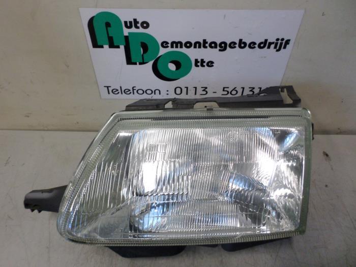 Koplamp links van een Citroen Saxo (Saxo 96-), Auto-onderdelen, Verlichting, Citroën, Gebruikt, 3 maanden garantie, Ophalen of Verzenden