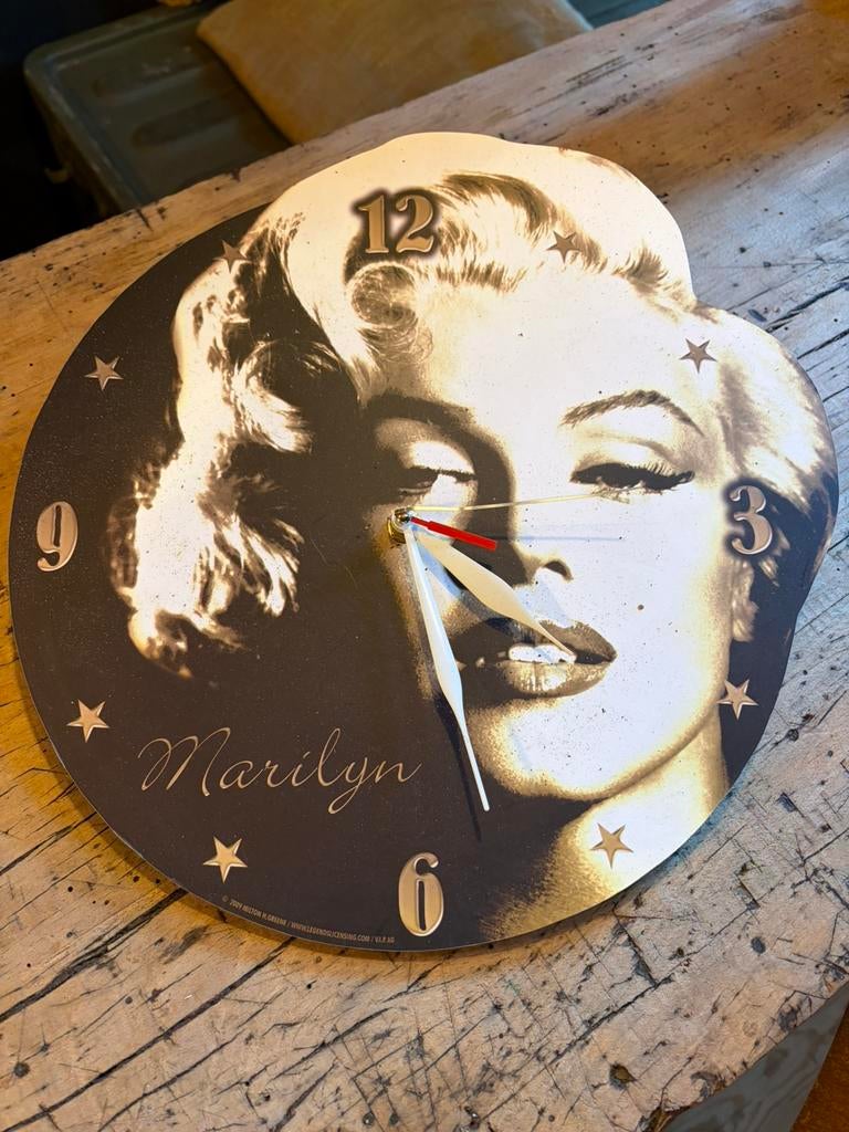 Horloge murale Marilyn, Maison & Meubles, Accessoires pour la Maison | Horloges, Enlèvement
