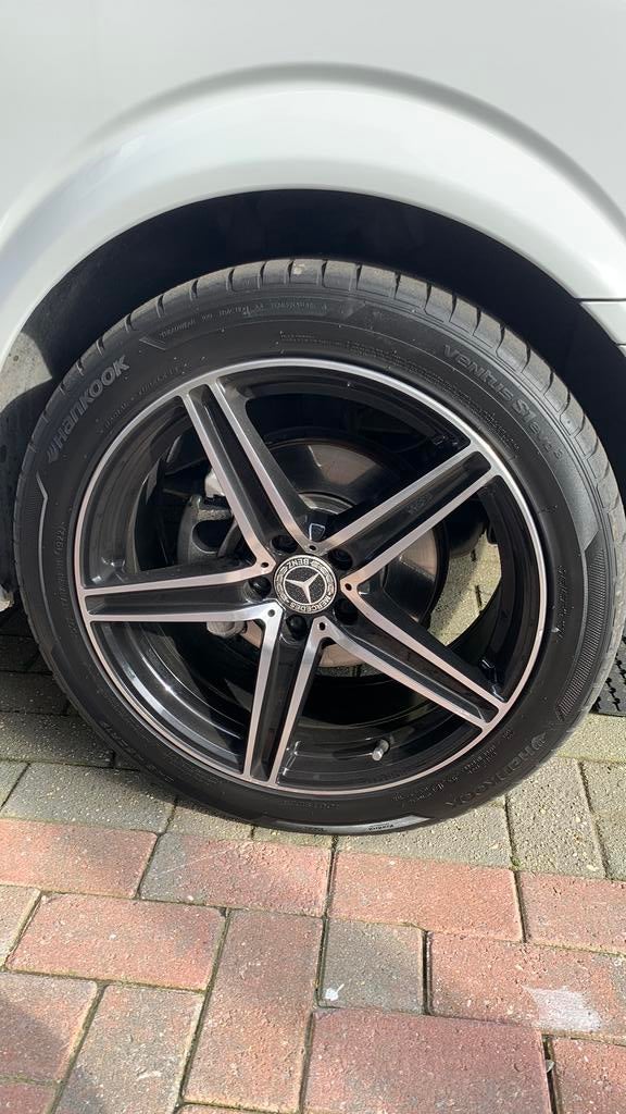 245 45 19 102y velgen 5x112 Mercedes v klasse w447 w639, Ophalen, Band(en)