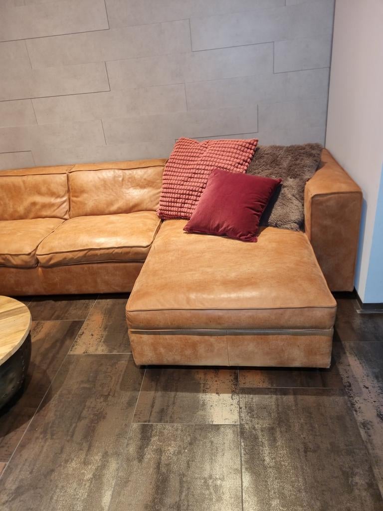 Mooie walnoot kleurige lederen salon van het merk Het Anker, Ophalen