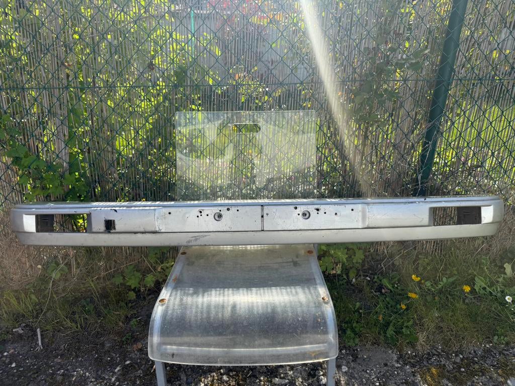 Parchoc avant BMW E30, Enlèvement, Avant, BMW