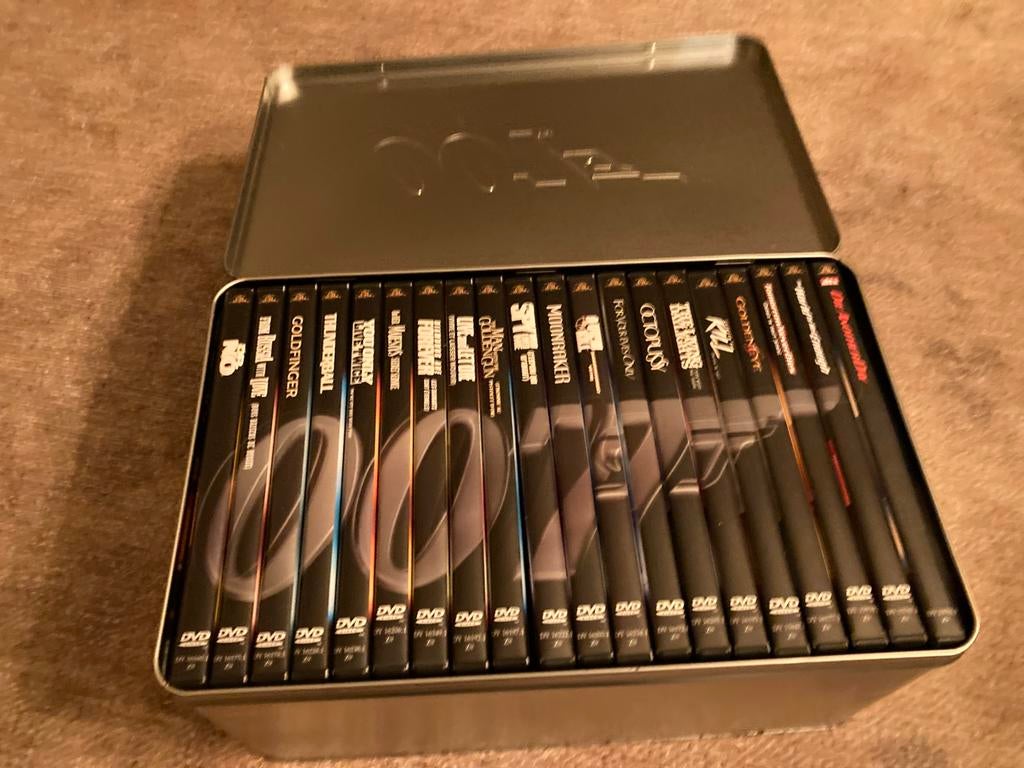Dvd box james bond, Cd's en Dvd's, Ophalen