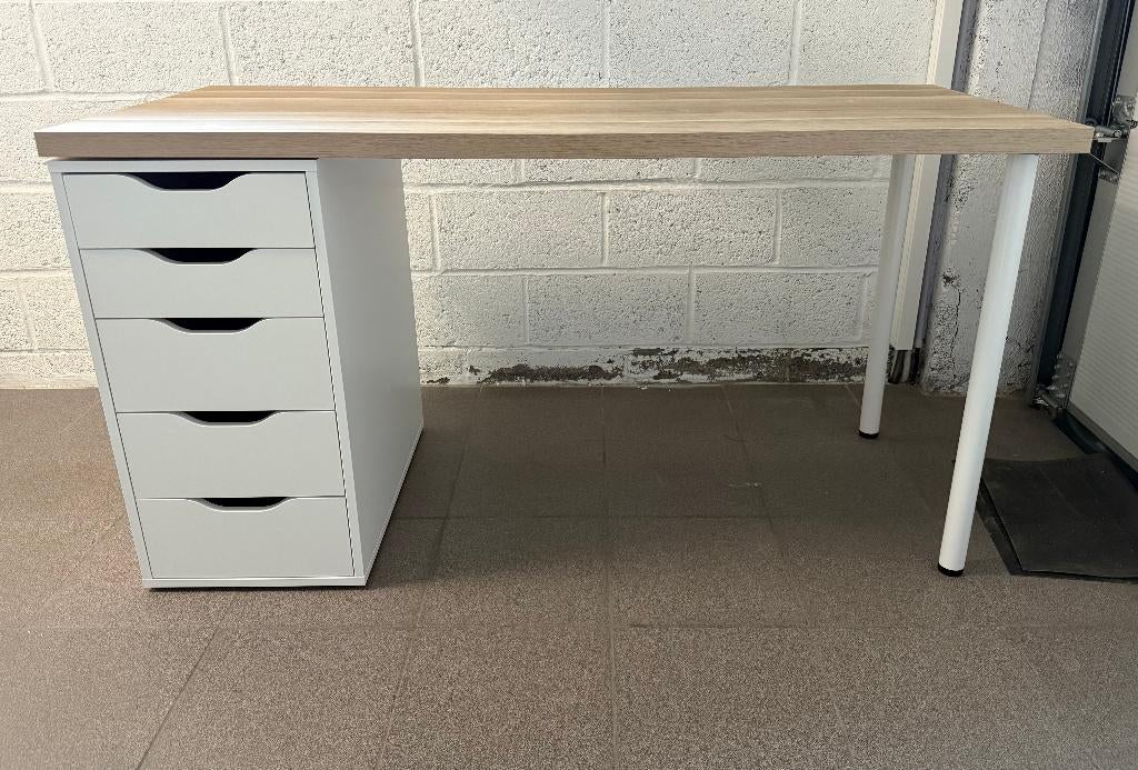 IKEA bureau LAGKAPTEN/ALEX, Huis en Inrichting, Bureaus, Zo goed als nieuw, Schoolbureau, IKEA, Wit, Demontabel, Met lades, Opbergruimte