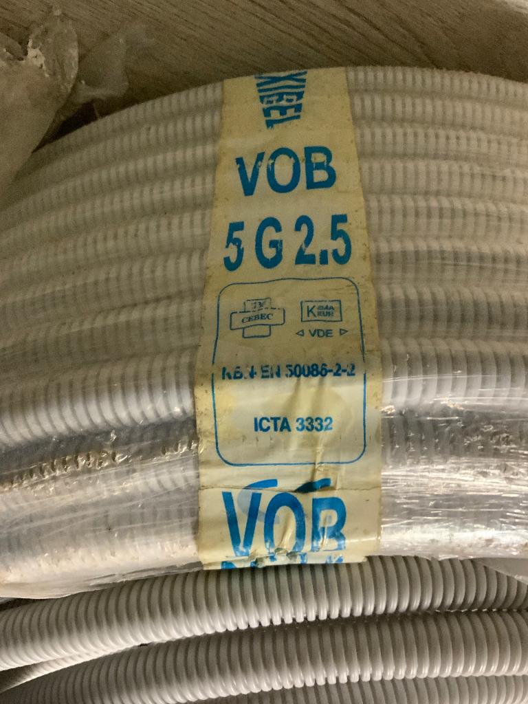 Tube précâblé - câble VOB - 5G2,5mm² Ø 20mm, 100 mètres, Bricolage & Construction, Électricité & Câbles, Enlèvement, Neuf, Câble ou Fil électrique
